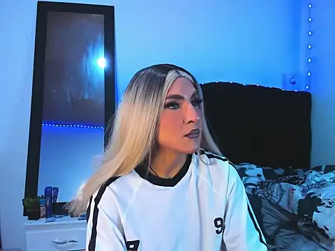 Georgina Giio online show from October 4, 2025, 5:38 am