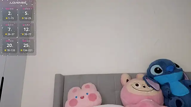 Snapshot of asianqueeny chatting on October 23, 2025, 2:11 am asianqueeny online show from October 23, 2025, 2:11 am