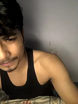 Snapshot of kaif_220 chatting on October 23, 2025, 3:33 pm kaif 220 online show from October 23, 2025, 3:33 pm