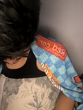 Snapshot of kaif_220 chatting on November 15, 2025, 4:25 pm kaif 220 online show from November 15, 2025, 4:25 pm