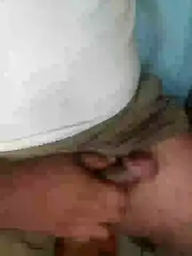 Snapshot of Evandro104020 chatting on January 14, 2025, 4:04 am Evandro104020 online show from January 14, 2025, 4:04 am
