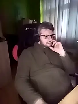 stary-w-kalesonach online show from January 28, 2025, 3:35 pm