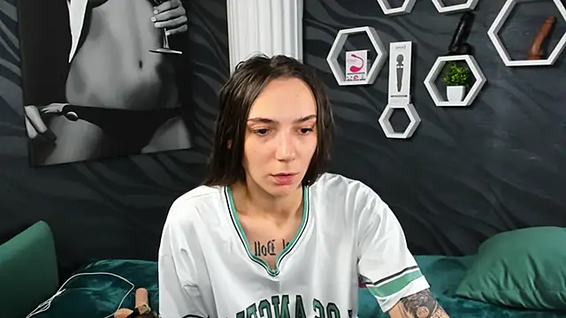 annabishop online show from January 28, 2025, 3:04 am