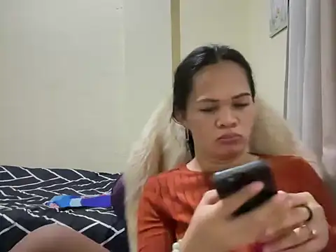 Snapshot of SophiaCourthaway chatting on July 13, 2026, 9:39 pm SophiaCourthaway online show from July 13, 2026, 9:39 pm
