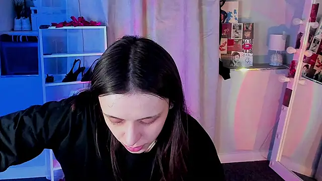 Sahara Shields online show from April 17, 2026, 9:23 am