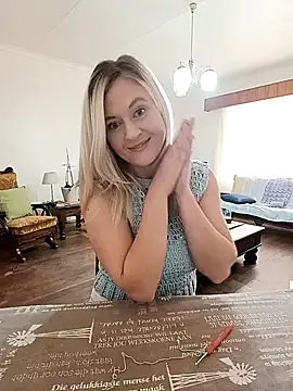 Vintasia online show from October 6, 2025, 10:34 am