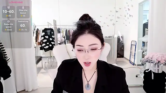 miaomiao-777 online show from February 20, 2026, 4:42 am