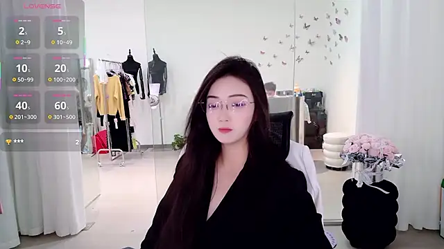 miaomiao-777 online show from June 18, 2026, 1:28 am