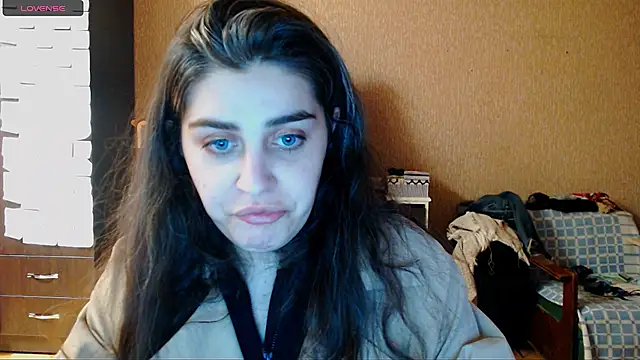  Roselina  online show from April 8, 2026, 3:56 pm