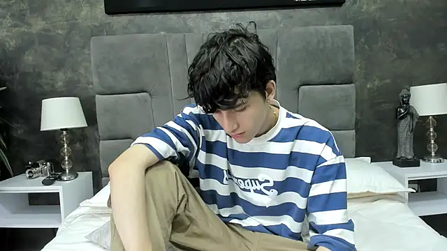 bruce hans online show from October 8, 2025, 11:41 am