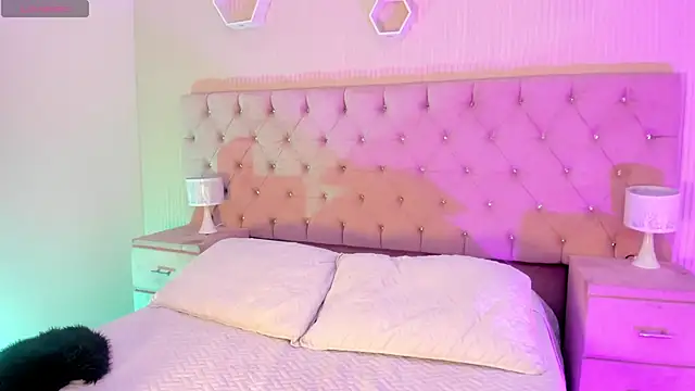 Snapshot of MattThompsonn chatting on October 17, 2025, 9:17 pm MattThompsonn online show from October 17, 2025, 9:17 pm