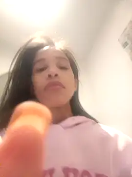 Keyler True18 online show from February 12, 2025, 10:15 pm