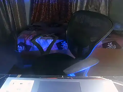 Alfiza46 online show from October 21, 2025, 6:14 am