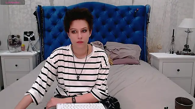 via mayer  online show from May 22, 2026, 1:35 am