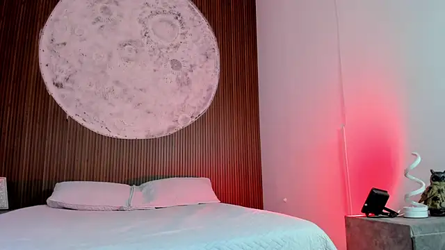 EthaanCox online show from December 18, 2025, 8:48 pm