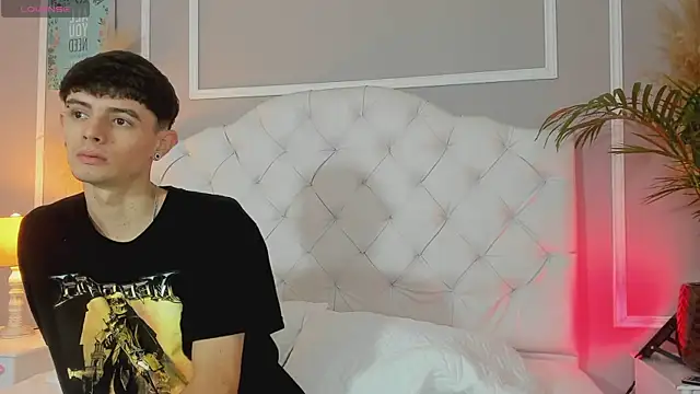 connor and angel online show from March 3, 2025, 5:18 pm