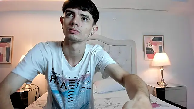 connor and angel online show from March 6, 2025, 7:32 pm