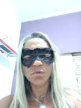 lilithandsugar online show from February 17, 2025, 9:13 am