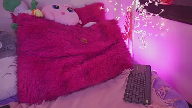 Snapshot of emma_soffia_ chatting on February 24, 2025, 8:58 pm emma soffia online show from February 24, 2025, 8:58 pm