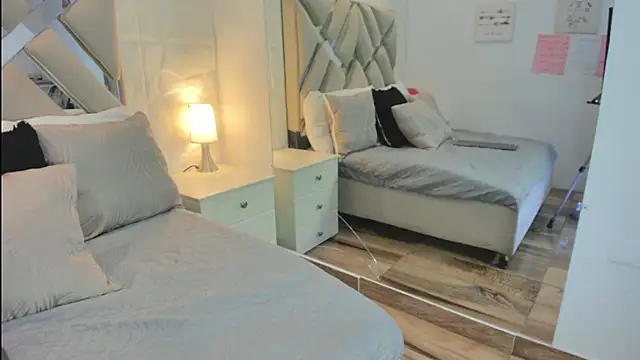 raquell moore online show from March 14, 2026, 11:59 am