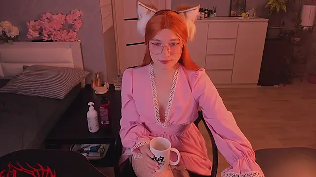 foxy jpg online show from March 1, 2026, 9:06 pm