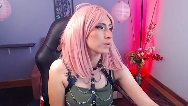 Snapshot of miss_moonlight chatting on February 24, 2025, 1:46 am miss moonlight online show from February 24, 2025, 1:46 am