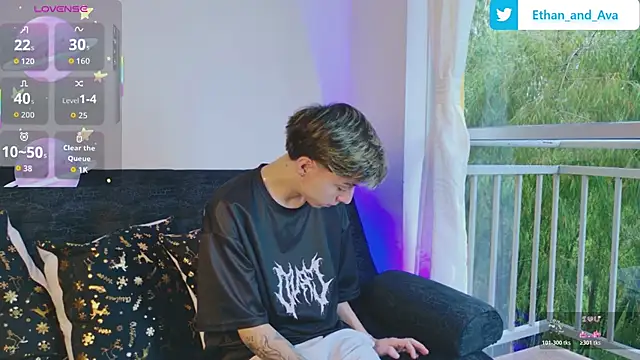 Snapshot of ethan_and_ava chatting on November 16, 2025, 12:44 pm ethan and ava online show from November 16, 2025, 12:44 pm