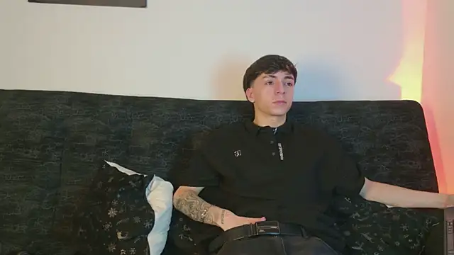 ethan and ava online show from March 12, 2026, 2:39 am