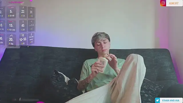 ethan and ava online show from June 3, 2026, 12:41 pm