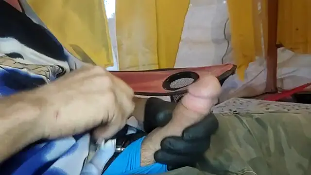 bwcbeat83 online show from October 17, 2025, 12:47 am