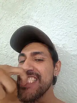 ABRAHAMBOLENA online show from April 10, 2026, 9:36 am