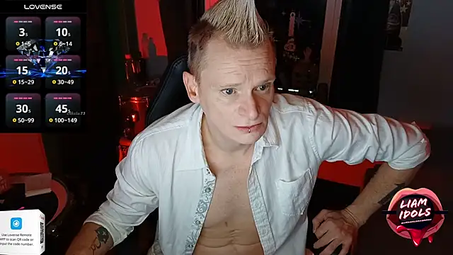 Snapshot of LiamIdols chatting on November 18, 2025, 6:34 pm LiamIdols online show from November 18, 2025, 6:34 pm