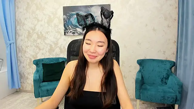 AnnaReyla online show from February 7, 2025, 5:31 am