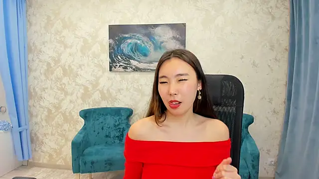 AnnaReyla online show from March 8, 2025, 5:33 pm