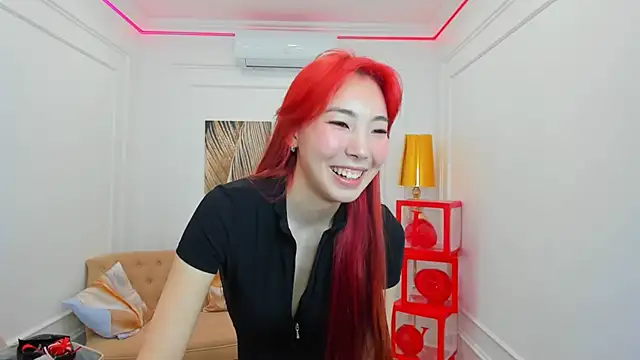 AnnaReyla online show from March 4, 2026, 11:16 am