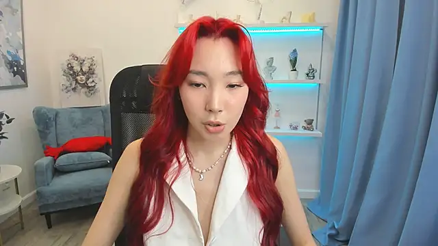 Snapshot of AnnaReyla chatting on June 14, 2026, 11:12 am AnnaReyla online show from June 14, 2026, 11:12 am