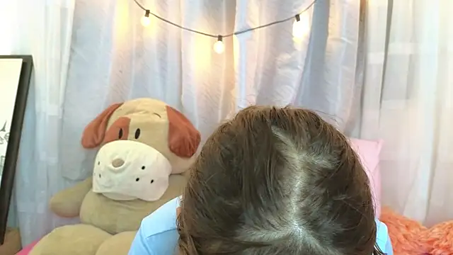 Snapshot of SERAFINA_ chatting on October 27, 2025, 1:15 pm SERAFINA online show from October 27, 2025, 1:15 pm