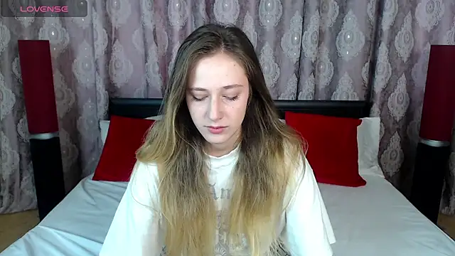 blondyriss online show from January 30, 2025, 6:46 am