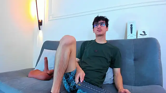 Cum hunters online show from December 19, 2025, 3:13 am