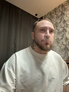 Snapshot of _XxX-XxX_ chatting on November 7, 2025, 8:09 pm XxX-XxX online show from November 7, 2025, 8:09 pm