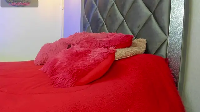 Sophiaa Gomez online show from September 17, 2025, 7:32 am