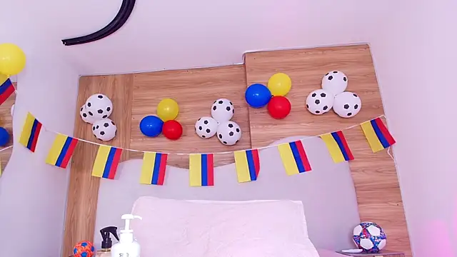 Auroraa miller online show from June 27, 2026, 3:11 am
