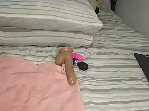 Chandy012 online show from October 17, 2025, 9:50 pm