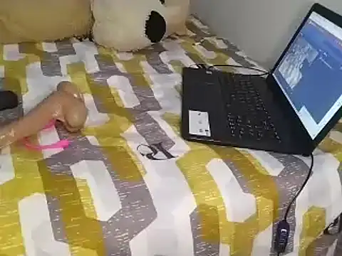 Chandy012 online show from November 26, 2025, 2:07 pm