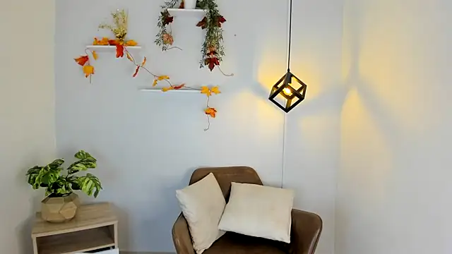 Snapshot of Juliane_su chatting on February 5, 2025, 8:46 pm Juliane su online show from February 5, 2025, 8:46 pm