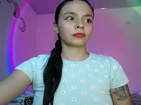 Snapshot of lana_roman chatting on January 17, 2025, 10:56 pm lana roman online show from January 17, 2025, 10:56 pm
