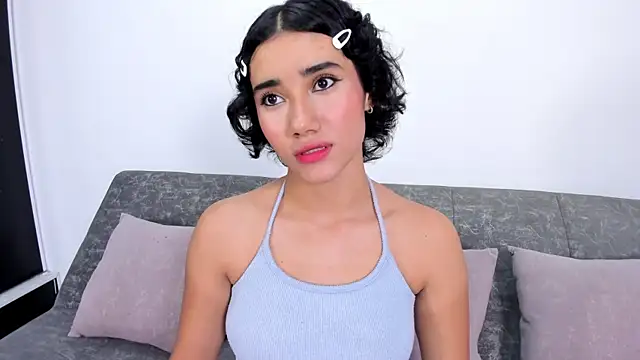 Snapshot of Alondra_Cutie chatting on January 12, 2026, 8:36 pm Alondra Cutie online show from January 12, 2026, 8:36 pm