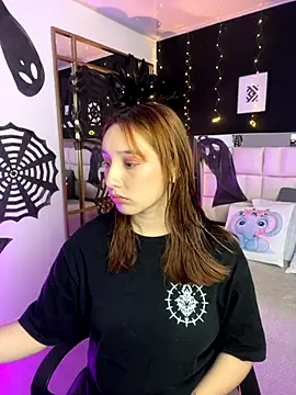 anastasia windel online show from October 24, 2025, 7:32 pm