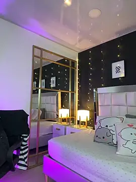 anastasia windel online show from October 30, 2025, 7:14 pm