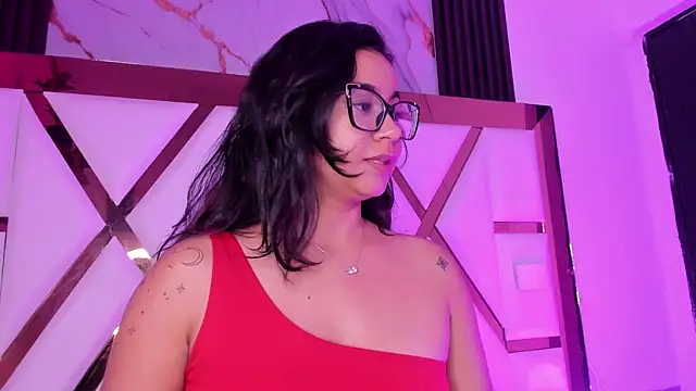 miilaklum online show from October 7, 2025, 6:49 pm